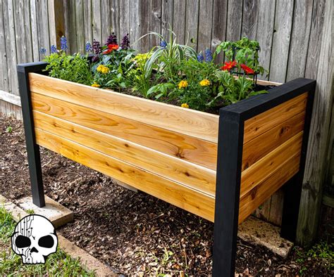 3 foot planter box with metal corners|3 ft raised garden bed.